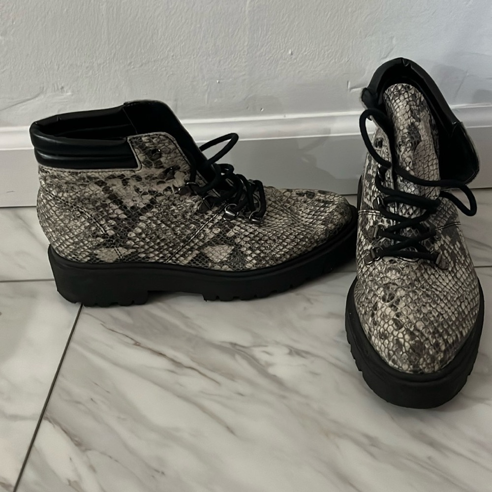 Snake boots